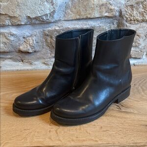 Black Leather Womens Frye Chelsea Boots size 8